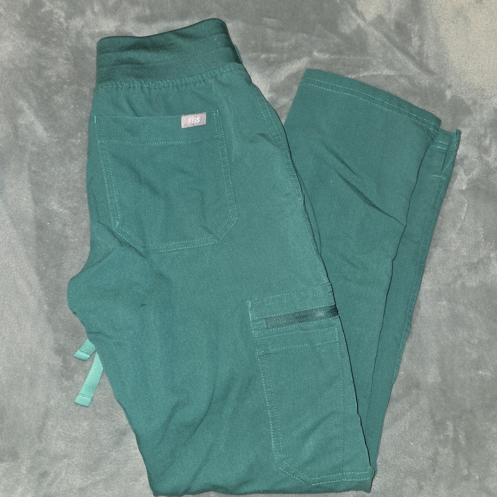 Figs Yola Hunter Green Scrubs